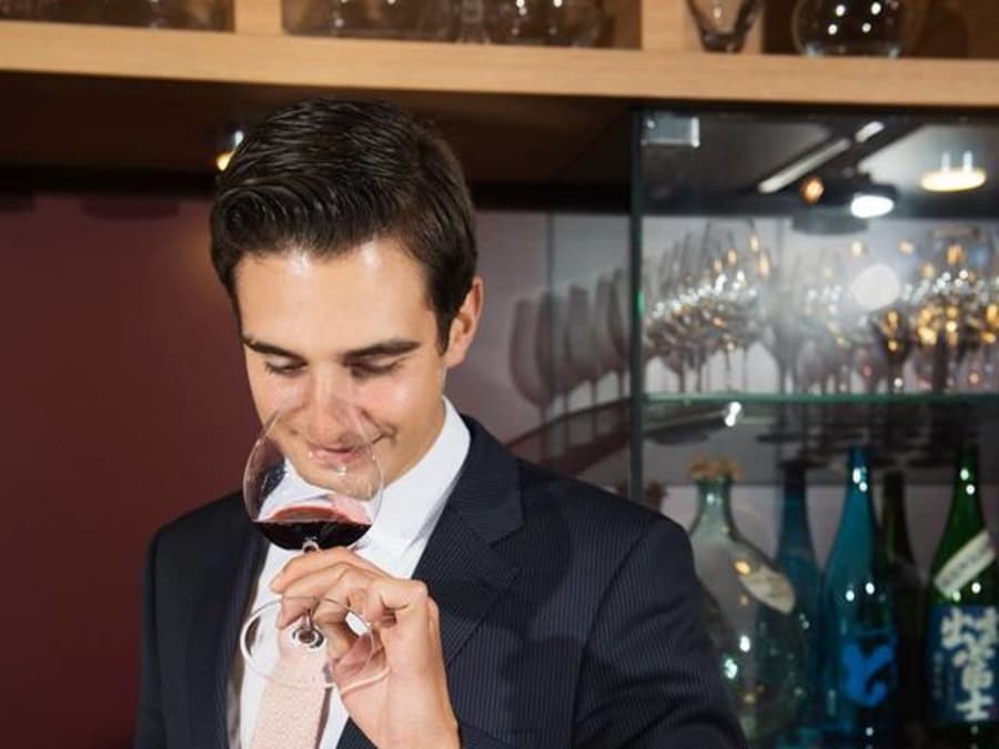 Dégustation de vins d'exception à l'Ecole de cuisine Ducasse