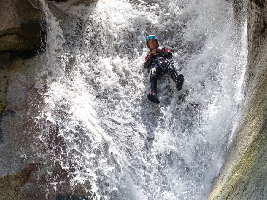 Canyoning À Laruns Dans La Vallée D'ossau (64)