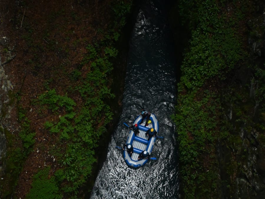 Descente en rafting en eaux vives à Samoëns (74)
