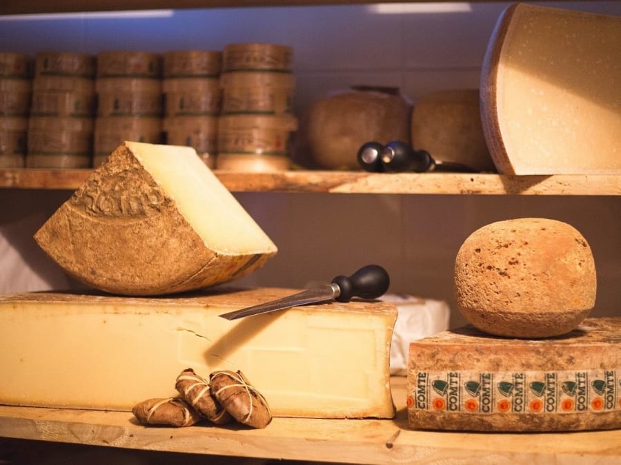 Amateur" cheese & wine association workshop in Paris 10th arrond
