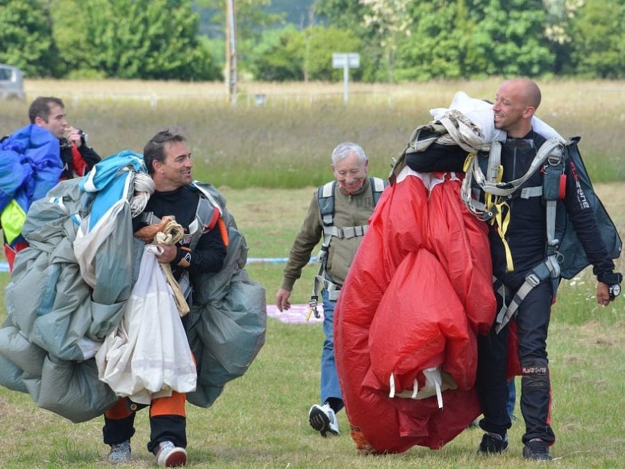 Paracaidismo en tándem en Niort (79)