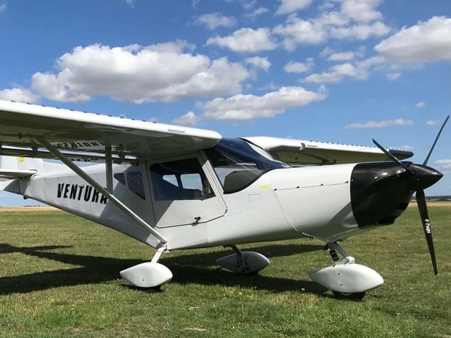 Baptême de l'air en avion à Etampes (91)