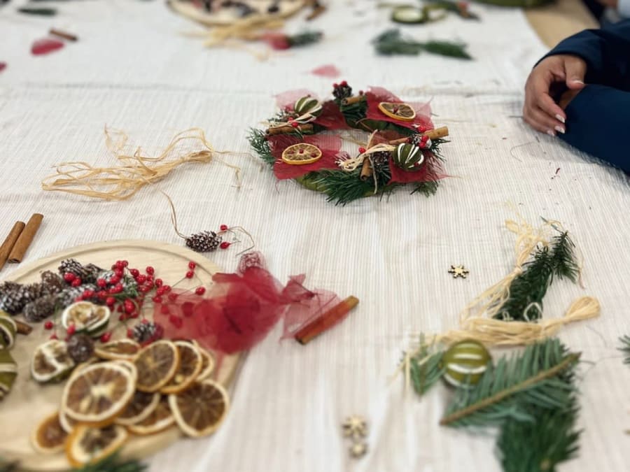 Animation couronne végétale de Noël en Ile-de-France