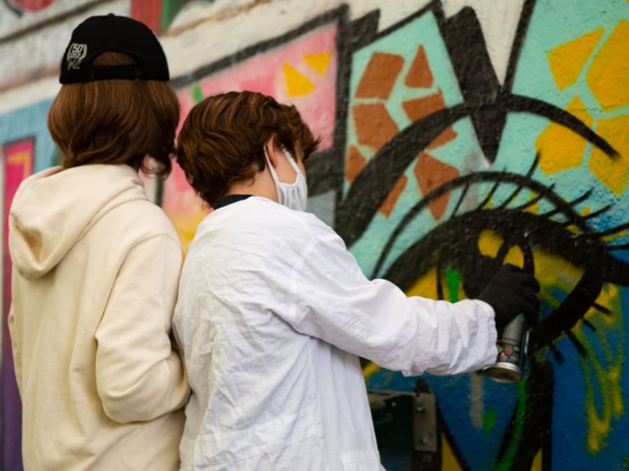 Atelier graffiti mural à Paris 14ème