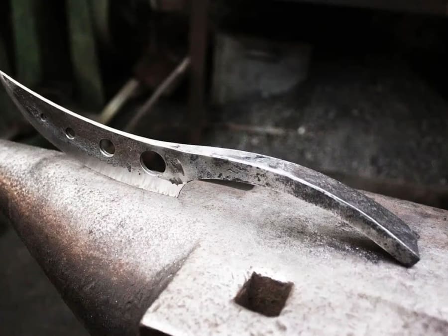 Workshop on Making a Fantasy Knife in Brissac-Loire-Aubance (49)