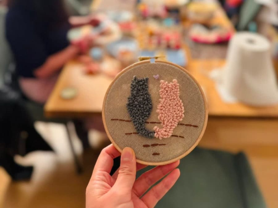 Atelier broderie Punch Needle à Paris 11ème