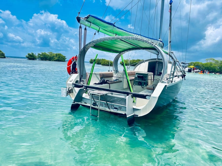 Excursion en bateau à voile en Guadeloupe depuis Baie-Mahault