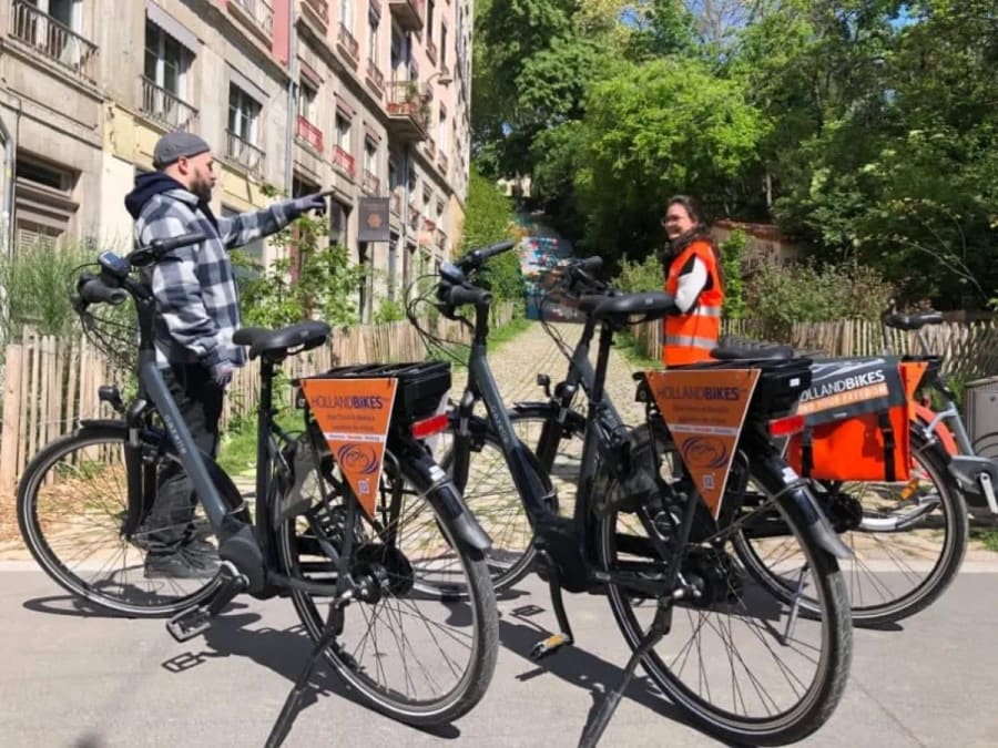 "Must-See" Guided Bike Tour in Lyon