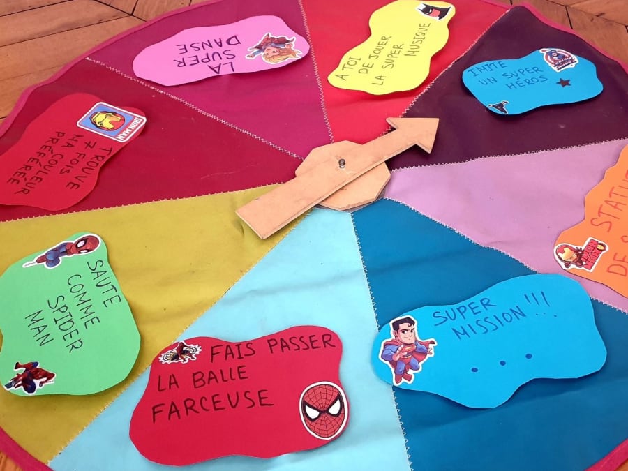 Anniversaire Super héros pour les 4-7 ans à domicile