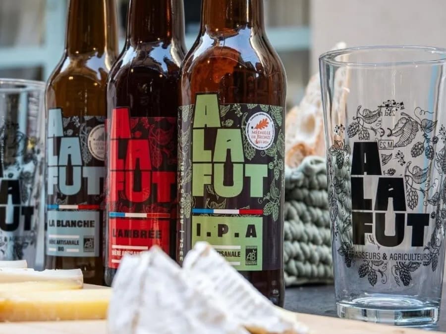 Local beer & cheese tasting in Villeneuve-Loubet (06)