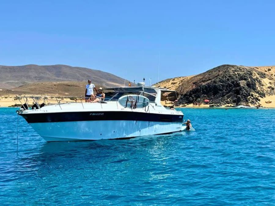 Excursión en yate privado con barbacoa y puesta de sol en las playas de Papagayo, en Lanzarote
