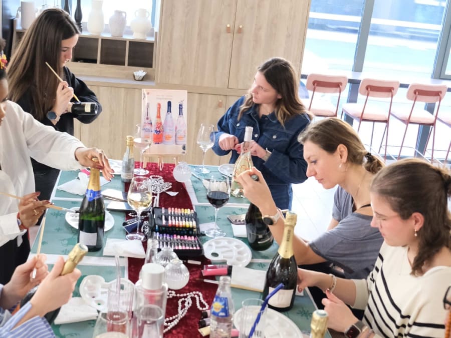 EVJF personnalisation de verres à vin & dégustation à Montpellier (34)