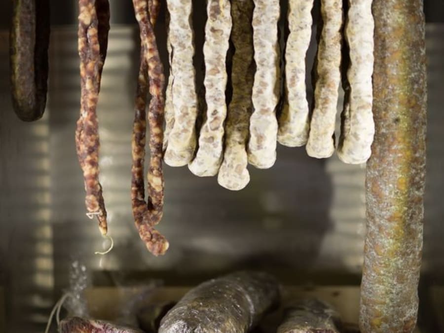 Gastronomic and wine tour of Montmartre