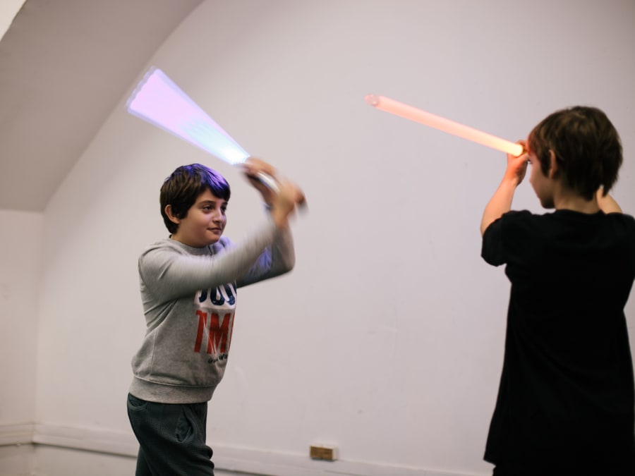 Anniversaire Sabre Laser 6-18 ans pour Petits Jedi à Paris