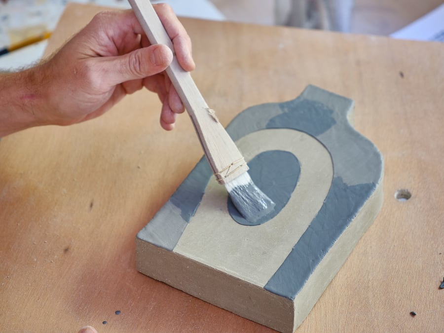 Atelier céramique vase plat à Mérignac (33)