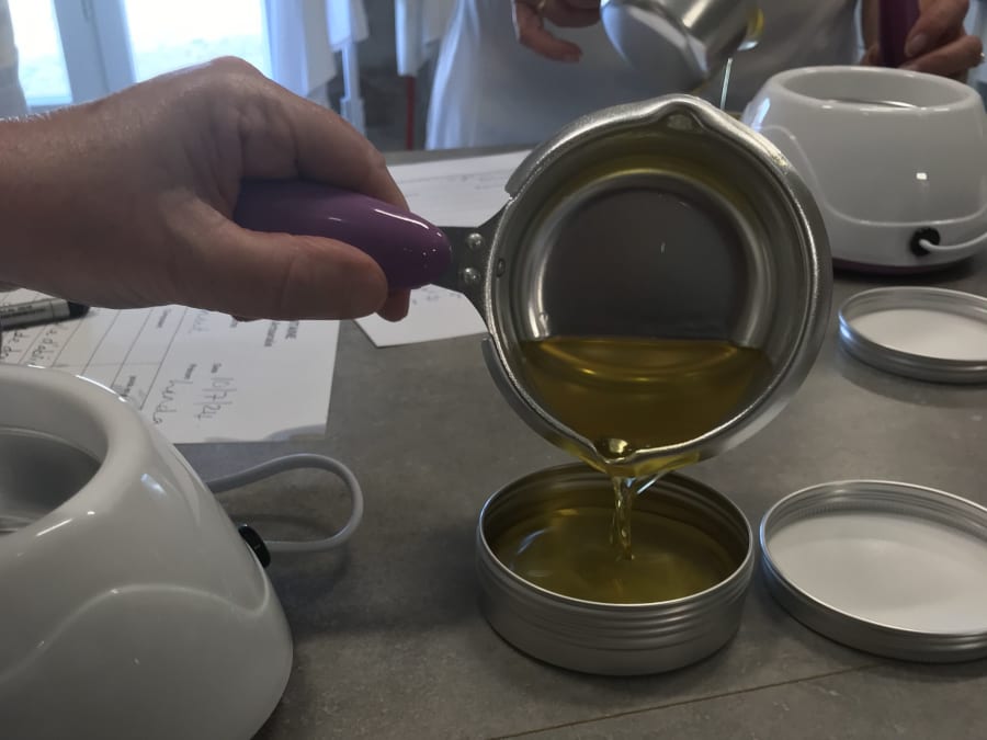 Taller de creación de un bálsamo personalizado en Lauzun (47)