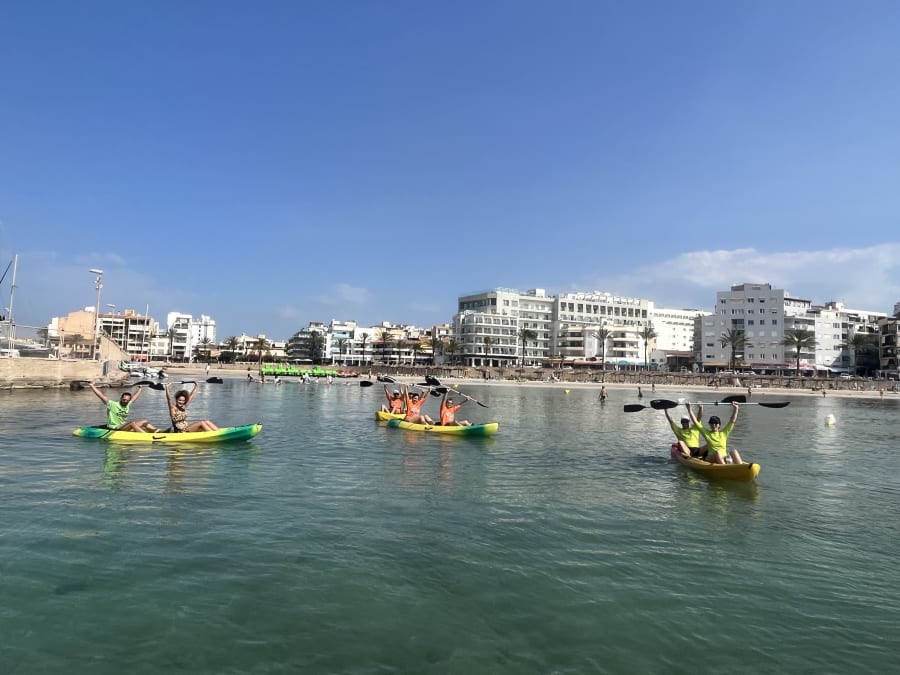 Excursion en canoë kayak de mer dans la baie de Palma de Majorque (2h)