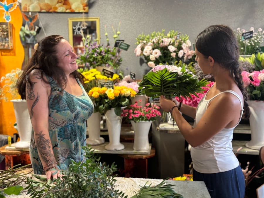 Atelier composition d'un bouquet de fleurs à Tournan-en-Brie