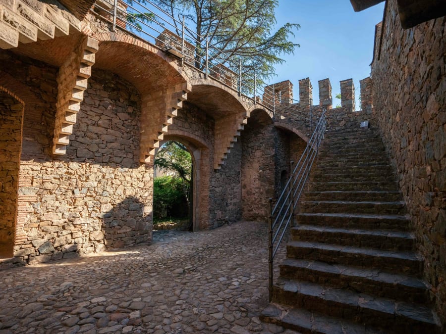 Ticket to Torre Bellesguard in Barcelona