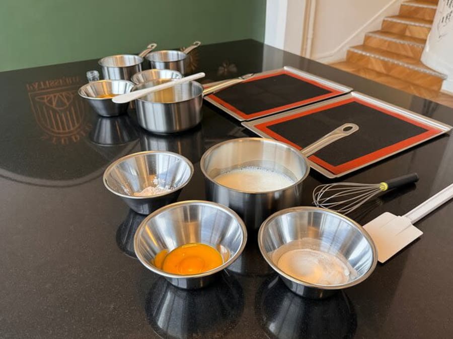 Eclairs and choux pastry classes in Paris 17th arrondissement