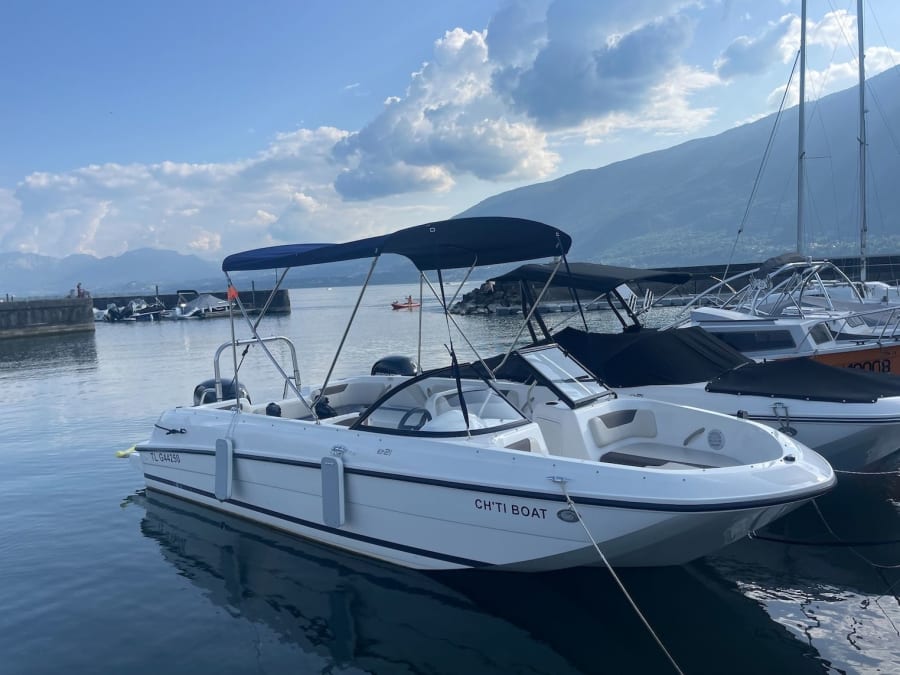 Location de bateau avec permis 10 pers. Petit Port Aix-les-Bains