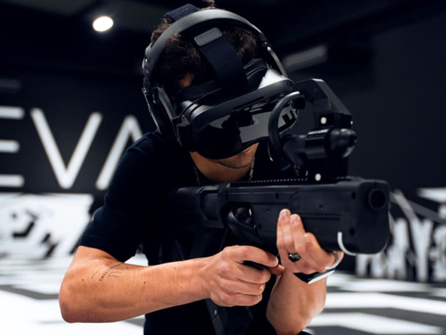 Arena de realidad virtual en EVA Cannes (06)