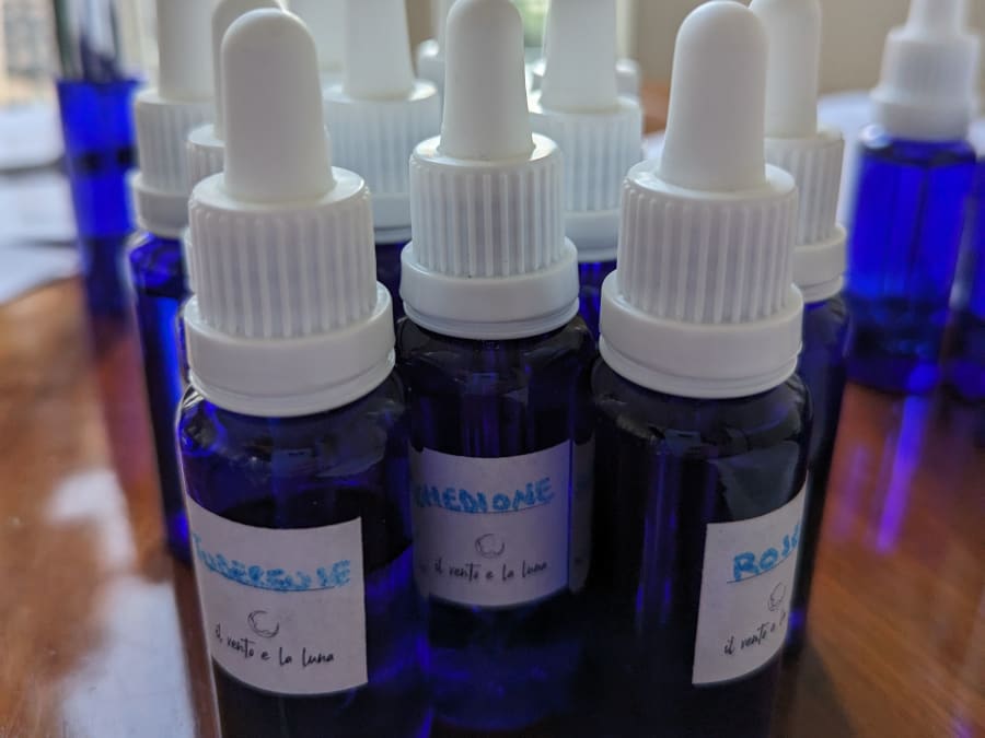 Atelier création de parfum avec apéro à Paris 8ème