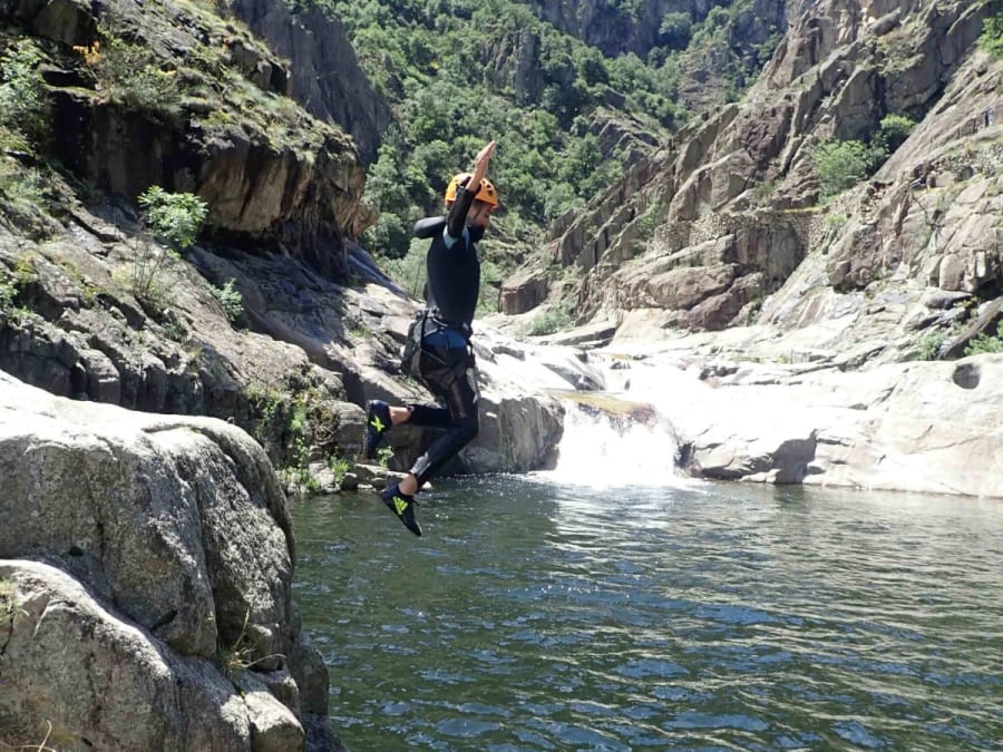Canyoning aventure sur le Haut-Chassezac (07)