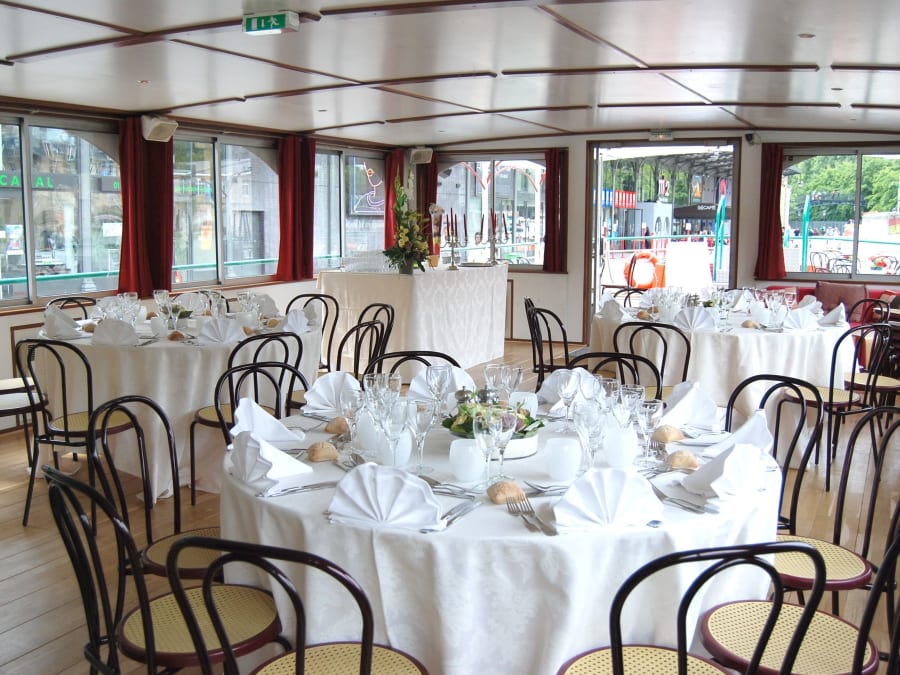 Péniche La Guêpe Buissonnière à Paris 7ème