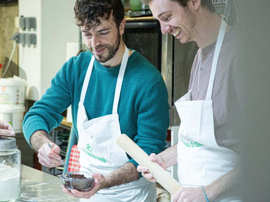 Taller "Recorrido por las estaciones con brioche" en el distrito
