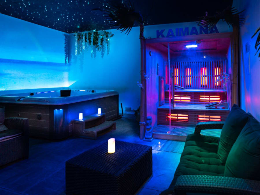 Spa, jacuzzi et sauna privatif à Saint-Thibault-des-Vignes (77)