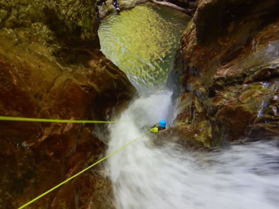 Canyoning au canyon des Ecouges Bas à la journée à Saint-Gervais (38)