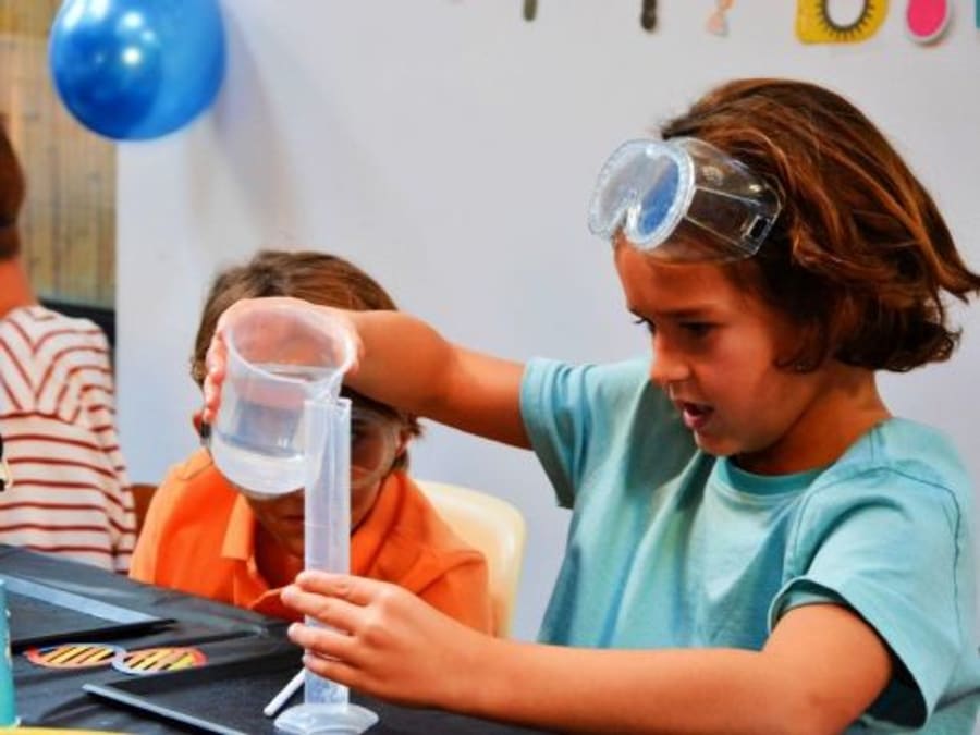Anniversaire sciences"Apprenti chimiste"5-15 ans à domicile(IDF)