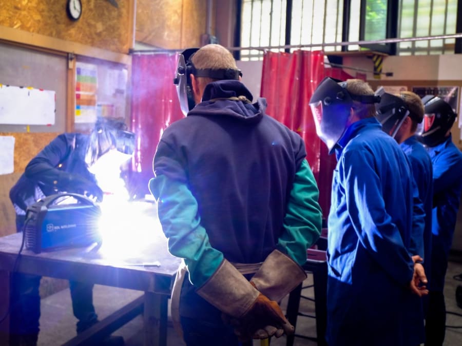 Introductory arc welding workshop in Montreuil (93)