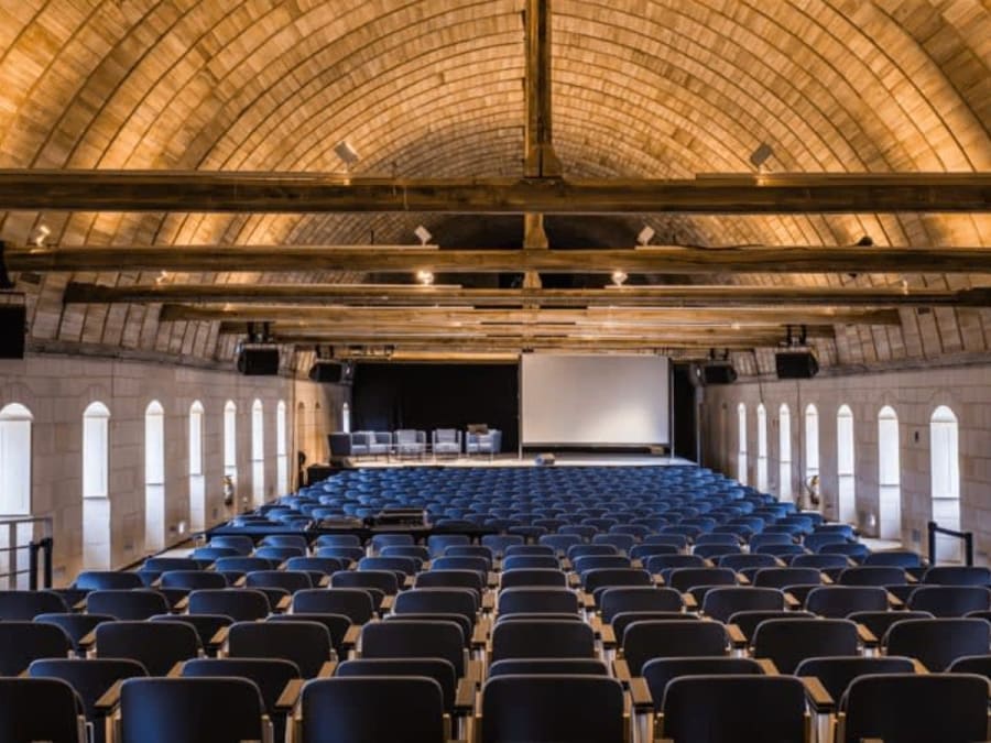 Abbaye Royale de Fontevraud**** (49)