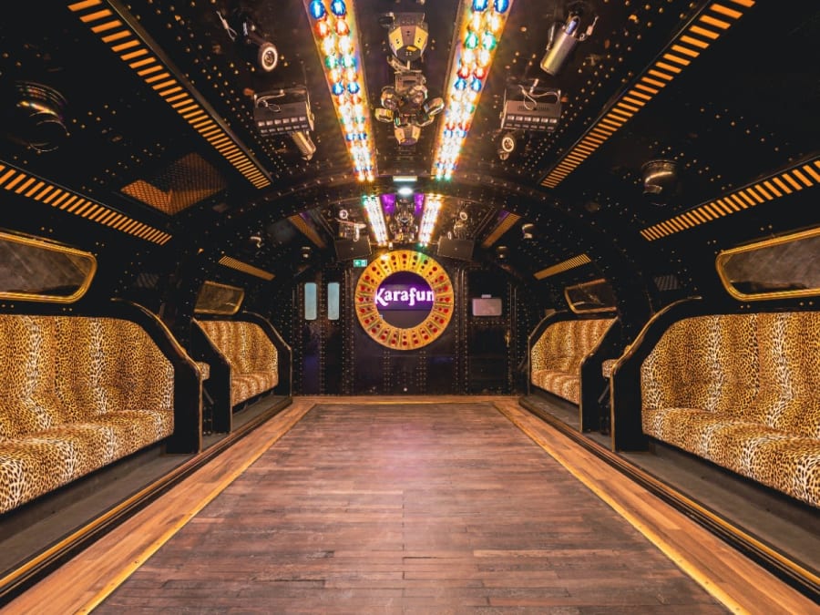 Team Building karaoké, quizz et battle privatif à Paris 10ème