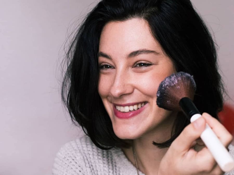 Atelier création d'un blush ou fard à paupières à Paris 20ème