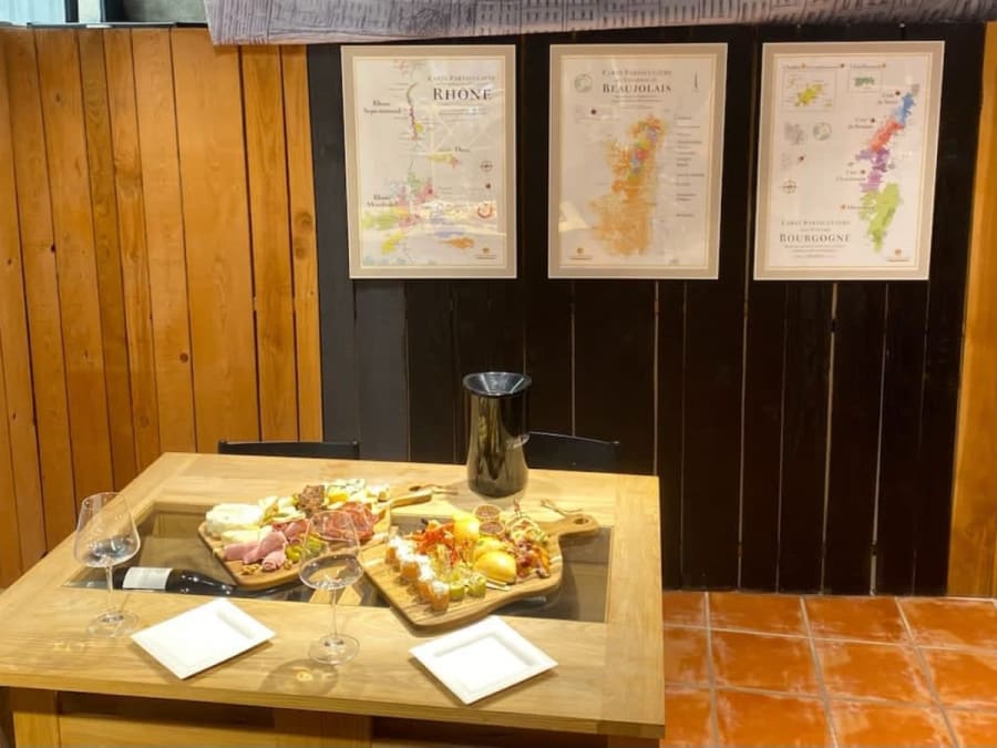 Iconic Tasting, Rare Wines & Old Vintages in Lyon 5th district