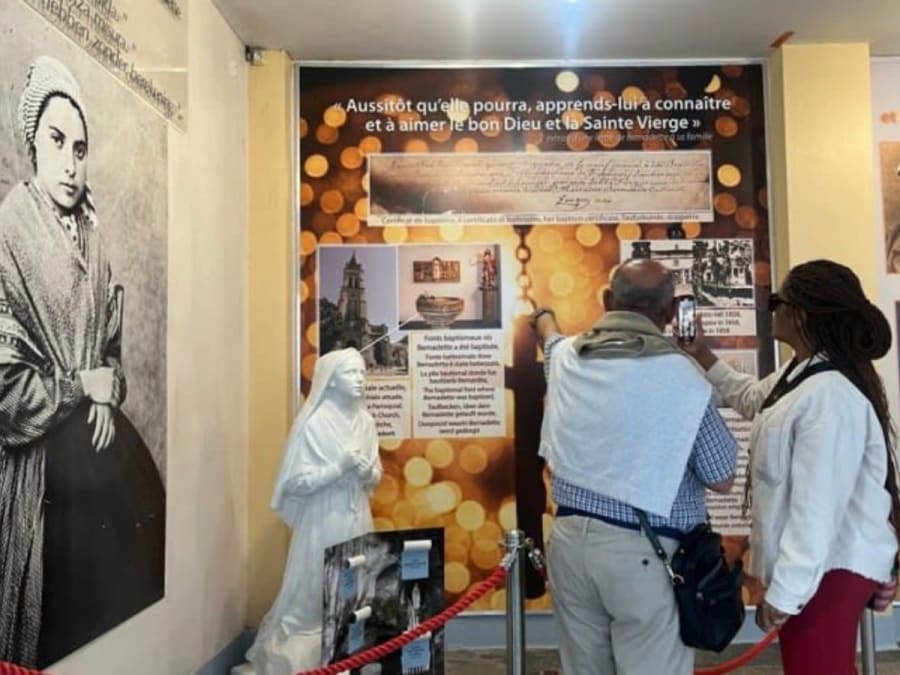 Visite & dégustations "Sur les traces de Bernadette" à Lourdes (65)