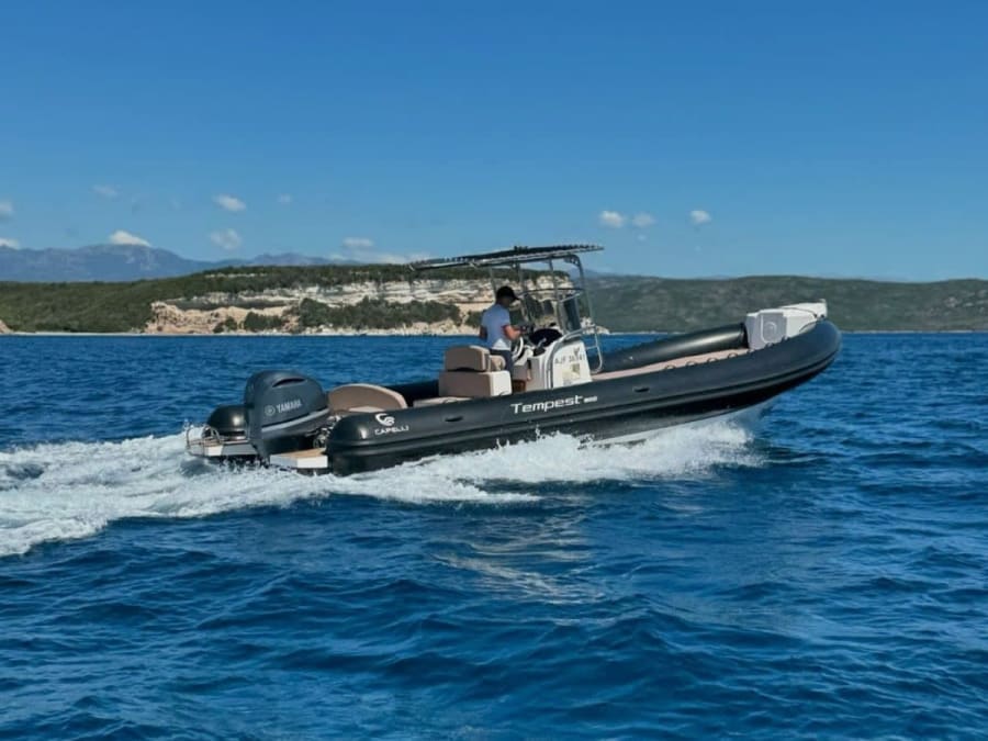 Location bateau avec permis "Capelli tempest 900" à Propriano 