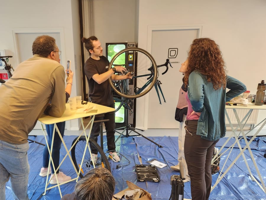 Introductory bike repair workshop in Paris 19th arrondissement