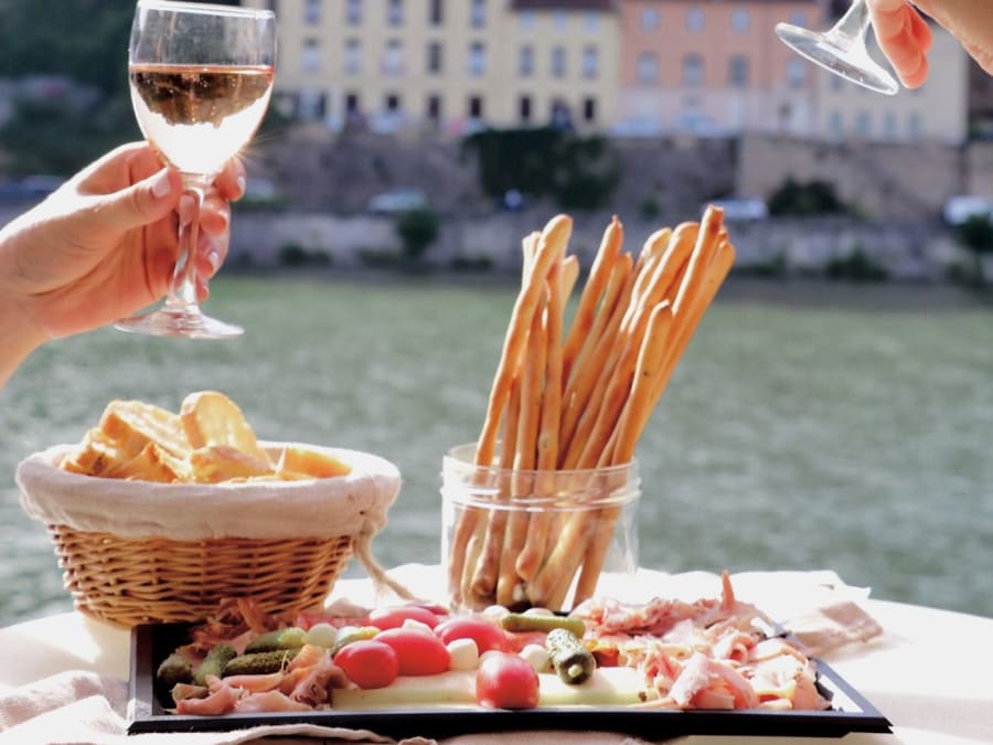Croisière apéro du mercredi sur une péniche à Lyon (69)