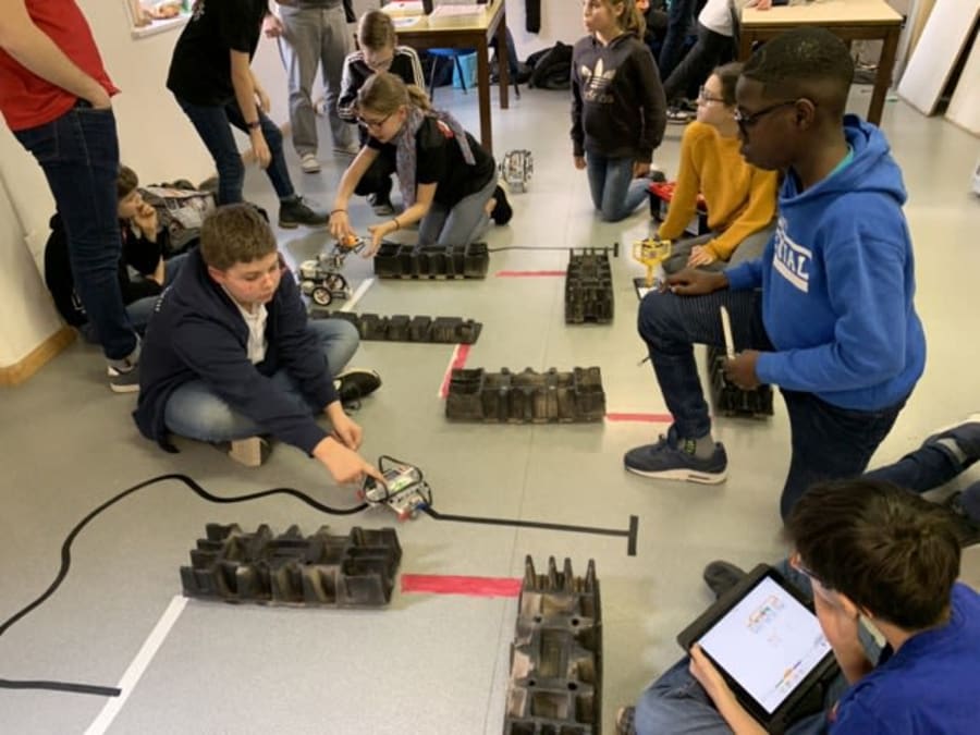 Anniversaire créatif à thème 7 à 16 ans à domicile (68)