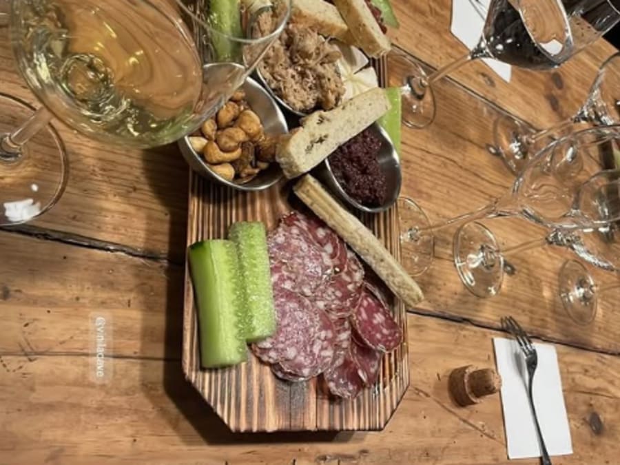 Degustación de vinos en el corazón de la Cave, en el distrito 10