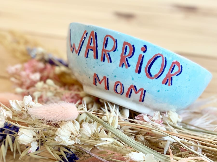 Parent / child ceramic painting workshop in Paris 11th arrondiss