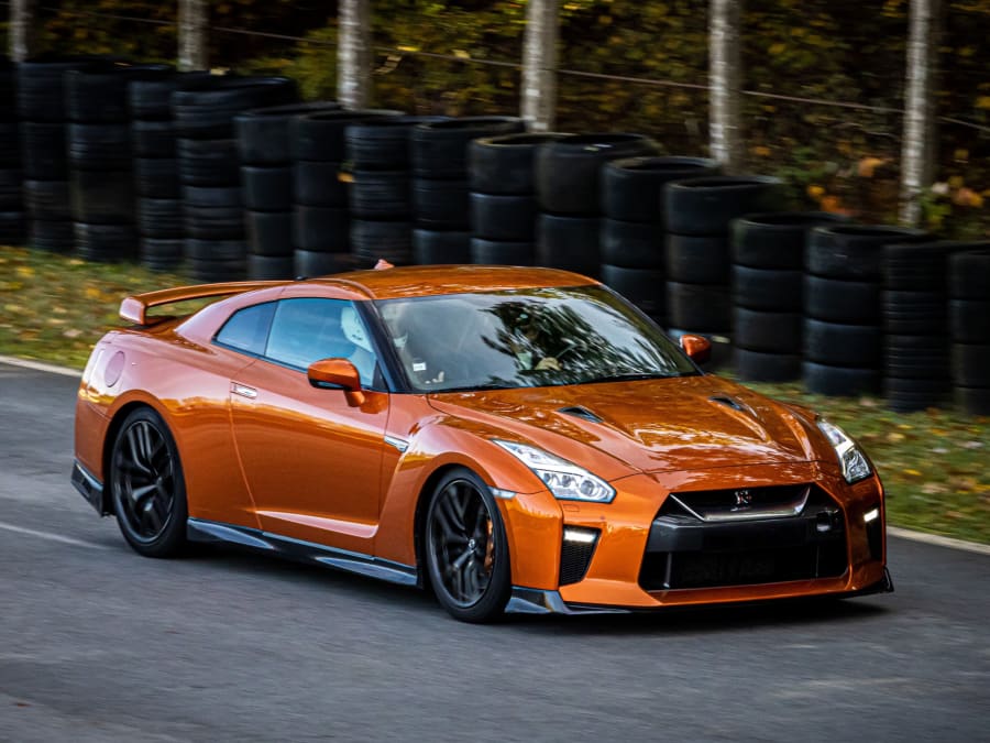 Stage de pilotage Nissan GTR, Circuit de Nogaro (2.2km)