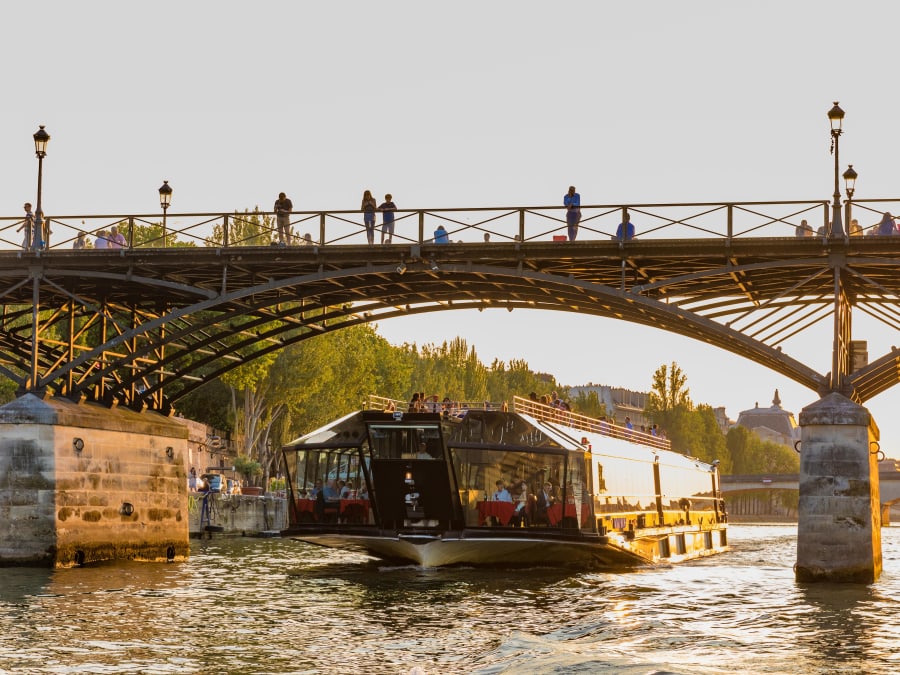 Péniche Bateaux Mouches - La Patache à Paris 8ème
