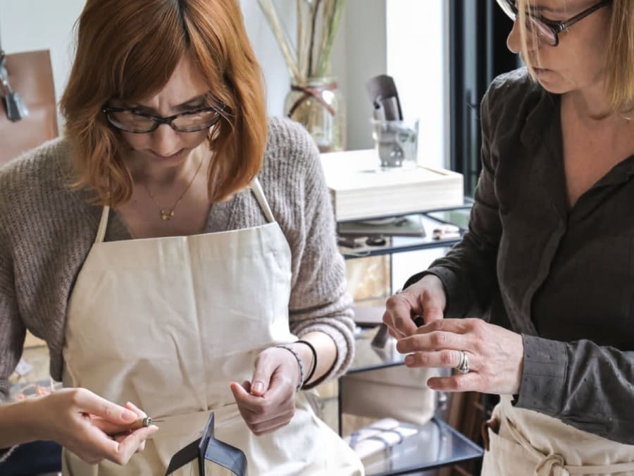 Workshop: een visitekaarthouder maken in Colombes (92)