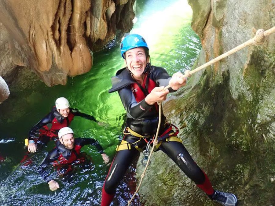 Canyoning in Benahavís op de Guadalmina, vlakbij Marbella