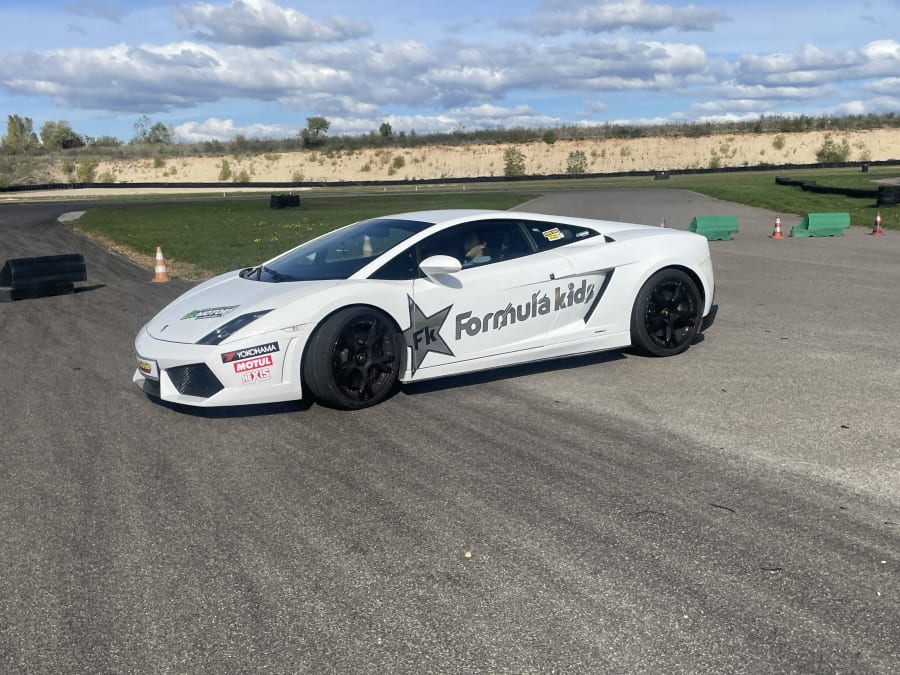 Stage Pilotage Enfant en Lamborghini en Vendée (85)